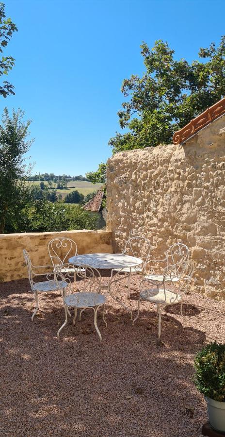Gite L'Annexe Du Prieure Besson المظهر الخارجي الصورة