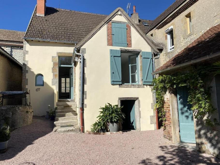 Gite L'Annexe Du Prieure Besson المظهر الخارجي الصورة