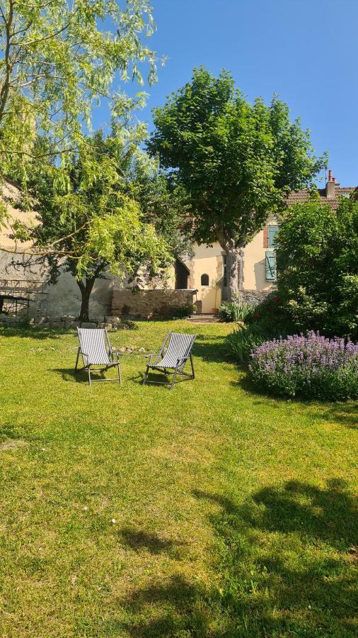 Gite L'Annexe Du Prieure Besson المظهر الخارجي الصورة