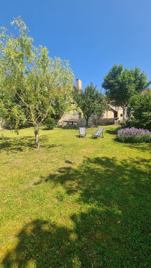 Gite L'Annexe Du Prieure Besson المظهر الخارجي الصورة